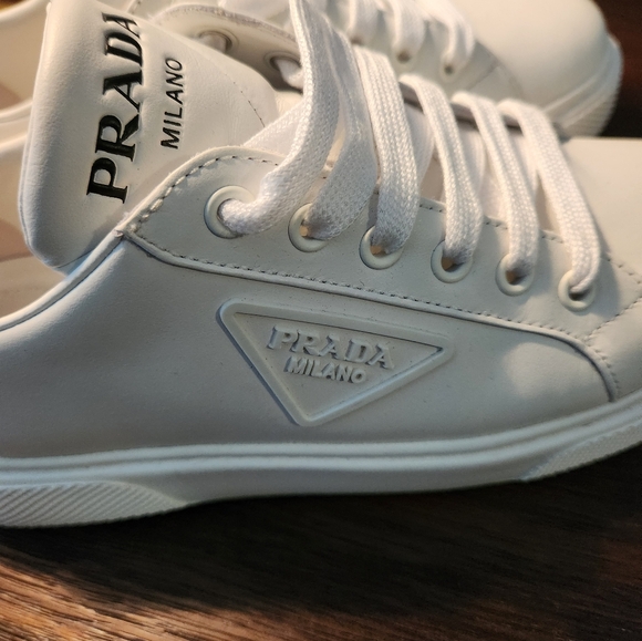 Prada Sneakers sz 36 - Picture 6 of 9